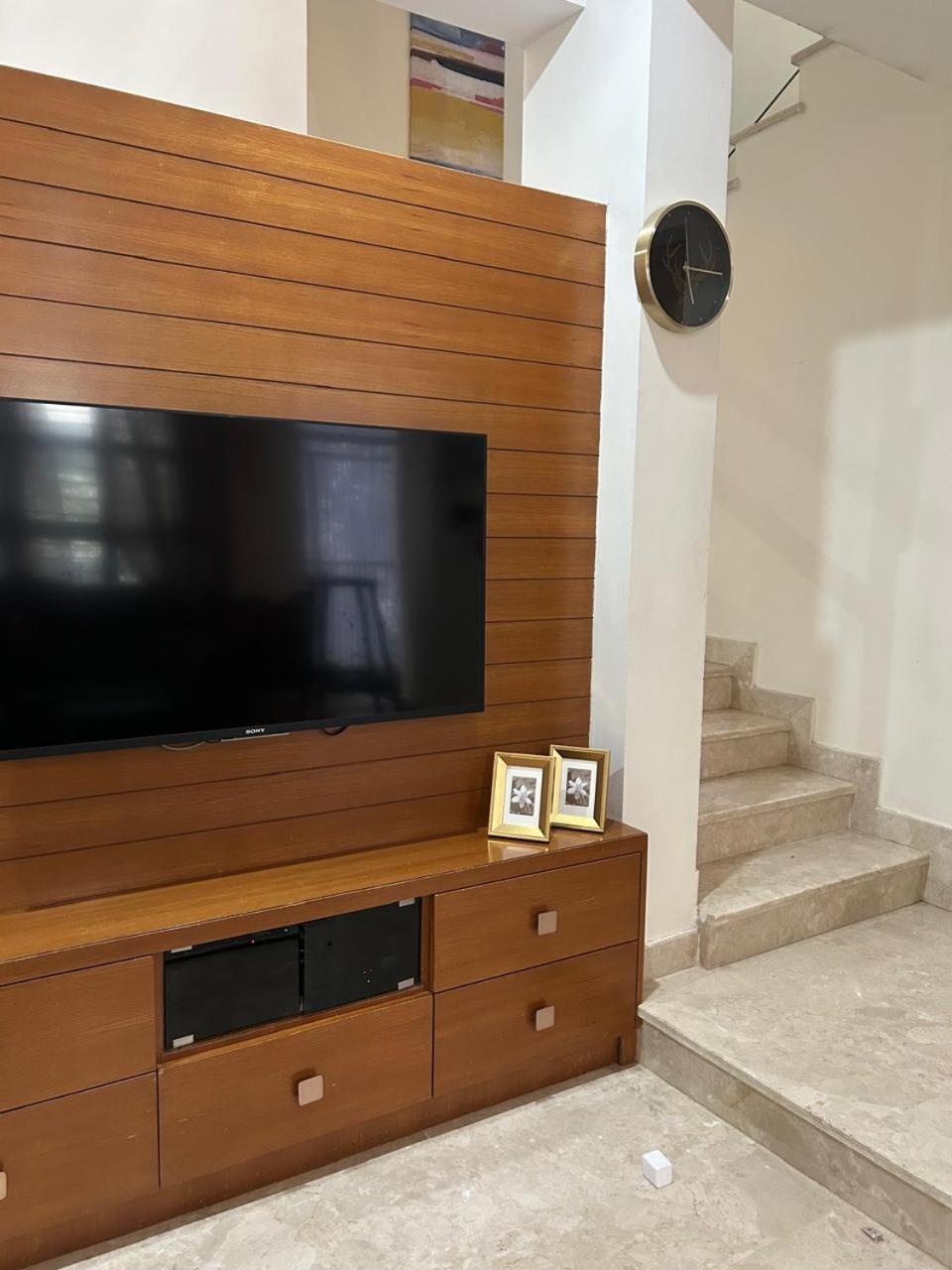 Gatsby Grandeur Luxury Villa Bangalore Bagian luar foto